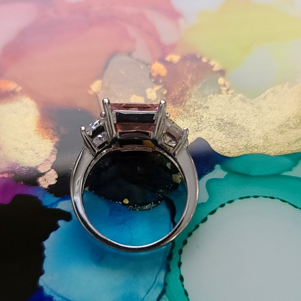 10/1 RING - Picture 2 of 5